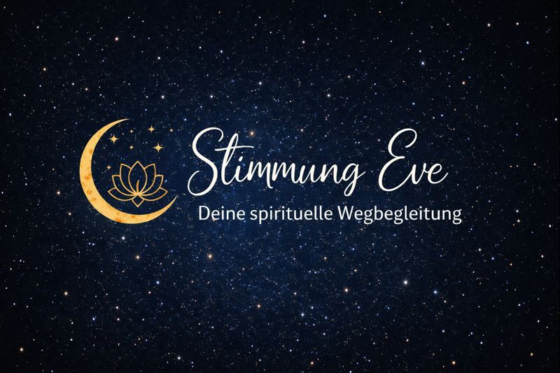 Logo von Stimmung Eve mit einem goldenen Mond und einer Lotusblume auf einem sternenübersäten Hintergrund.